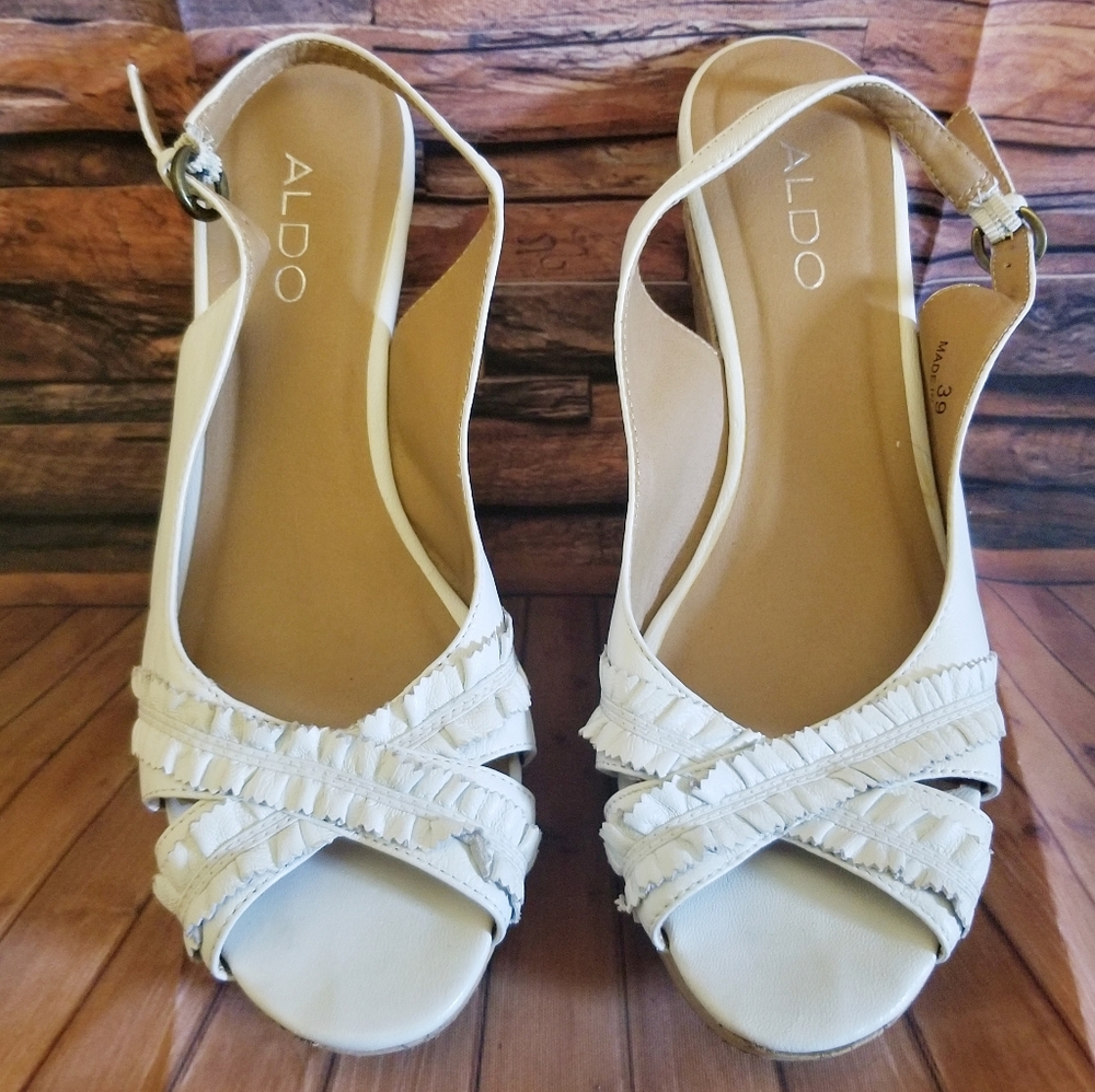 Sandal